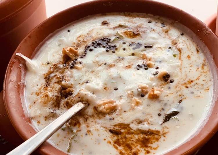 Mooli Raita with walnuts