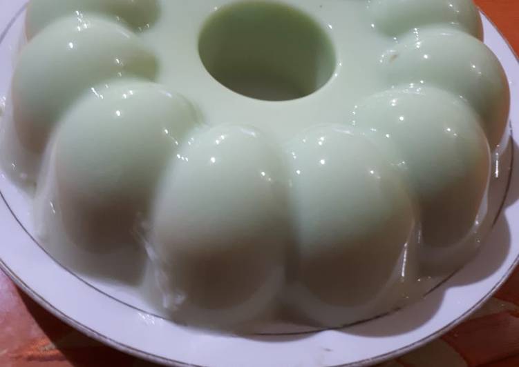 Cara Gampang Menyiapkan Puding green white, Lezat