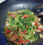 Langkah Mudah untuk Membuat Tumis kangkung udang sosis saus teriyaki yang Bisa Manjain Lidah