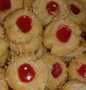 Easy Steps to Make Recipes Thumbprint cookies dengan selai strawberry the  Makes Drooling Appealing.