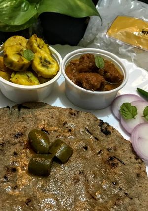 बाजरे की रोटी रेसिपी मुख्य फोटो