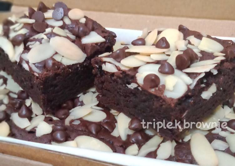 Fudge Brownie / Fudgy Brownie (Brownies Panggang)