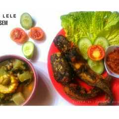 Pecel Lele Gurih রেসিপির প্রধান ছবি