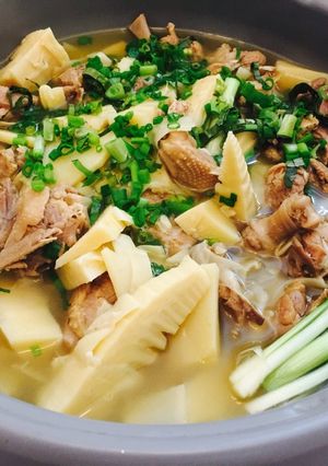 Hình của món Măng củ thịt vịt Sơn tây.