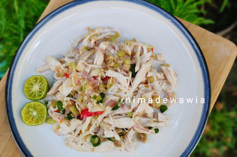 Anti Ribet, Buat Ayam Suwir Sambal Matah Ekonomis