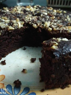 A picture of Chocolate banana walnut cake.