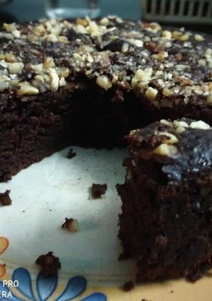 A picture of Chocolate banana walnut cake.