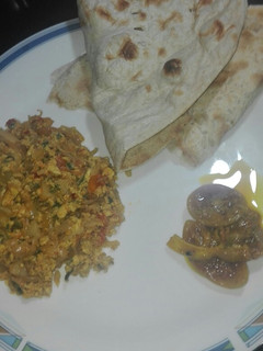 A picture of Scrambled eggs (خاگینہ).