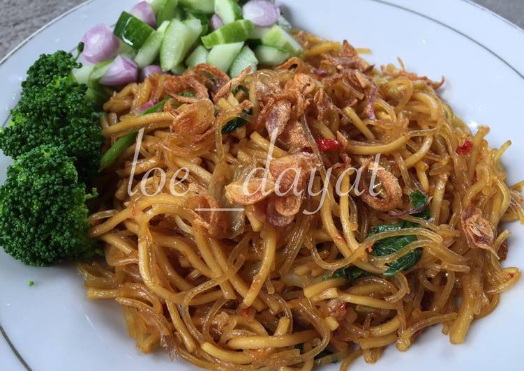 Bagaimana Menyiapkan Mie goreng telur, Enak Banget