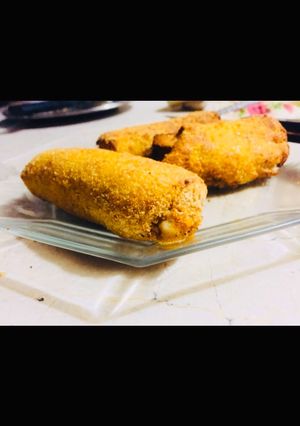 A picture of Chicken Cheese bread roll.