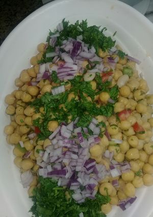 صورة لوصفة سلطة حمص حب