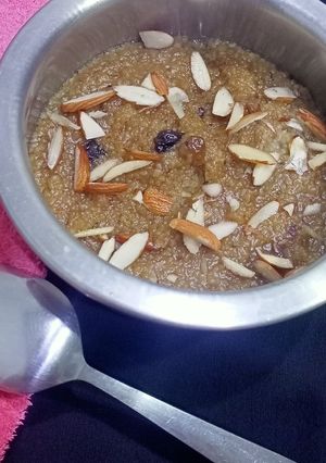ફાડા લાપસી (Fada Lapsi Recipe In Gujarati) રેસીપી મુખ્ય ફોટો