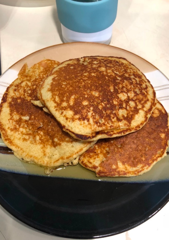 Una foto de Panqueques de Avena y Banana (pancakes)