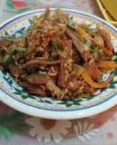 Arroz integral frito con restos de asado
