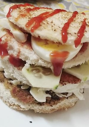 A picture of Tuna salad Sandvich.