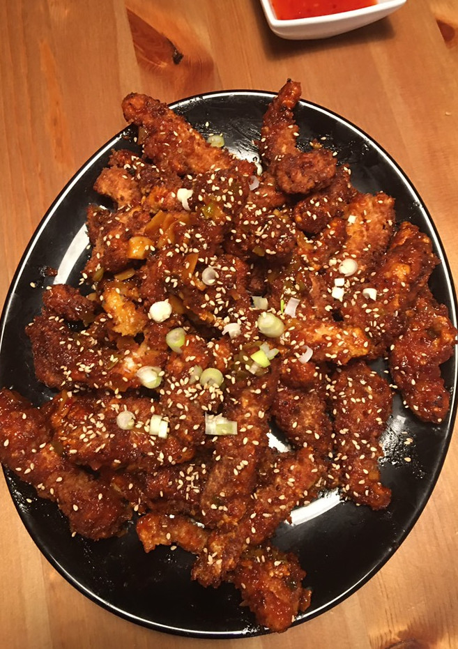 Una foto de Pollo frito al estilo Coreano