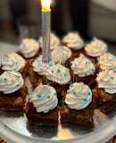 Brownies con merengue suizo y dulce de leche