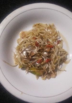 Foto resep Taoge Ikan Asin ala Sumarmi Kingking