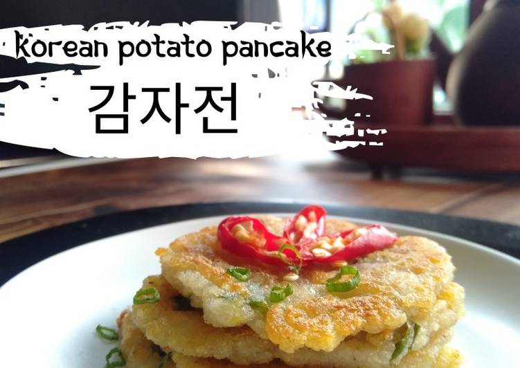Langkah Mudah untuk Menyiapkan GAMJAJEON / 감자전 (Korean Potato Pancake) Anti Gagal