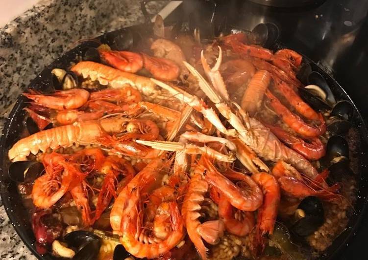 Paella marinera