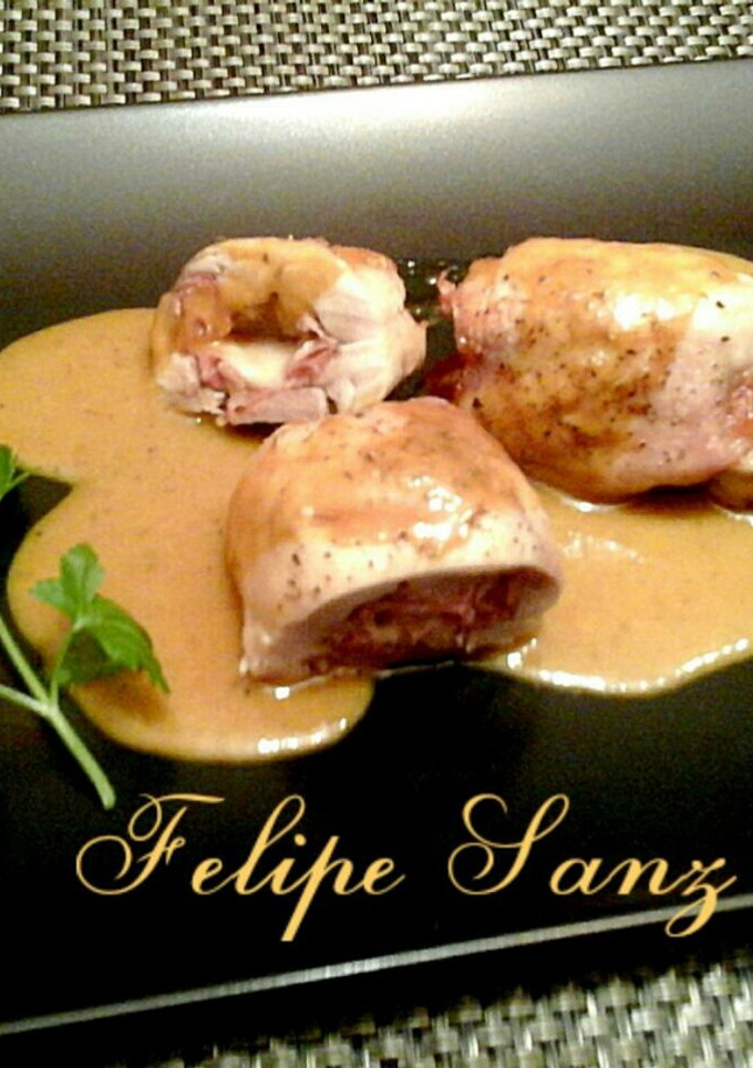 Una foto de Contramuslos de pollo rellenos con salsa de mandarina