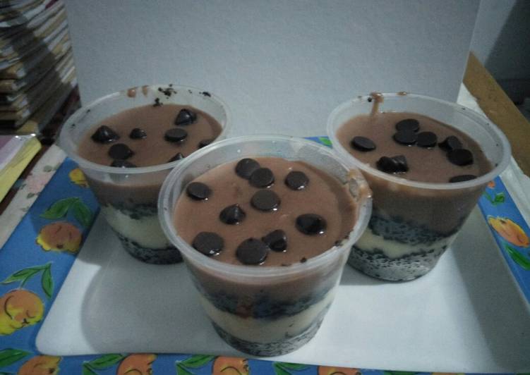 Dessert box in mini cup