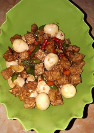 Foto resep Orek tempe telur puyuh cabe ijo