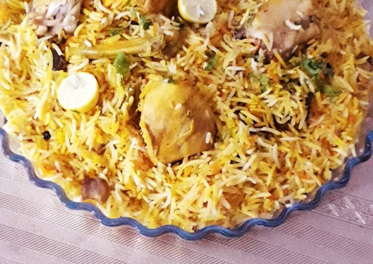 Recipe of Any-night-of-the-week Degi chicken biryani 🍗🥬🌶