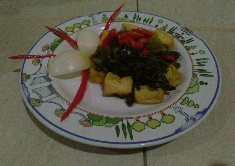 Bahan mengolah Tumis Tahu Sayur Asin yang praktis