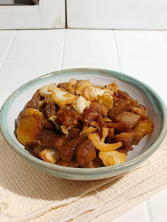 Foto resep Oseng Ayam, Tempe, Kubis Sambal Bawang