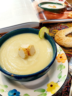 عکسی از دستور 🇮🇹 سوپ سیب زمینی ترشی (jerusalem artichoke soup)