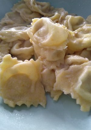 Une photo de Raviole chèvre miel