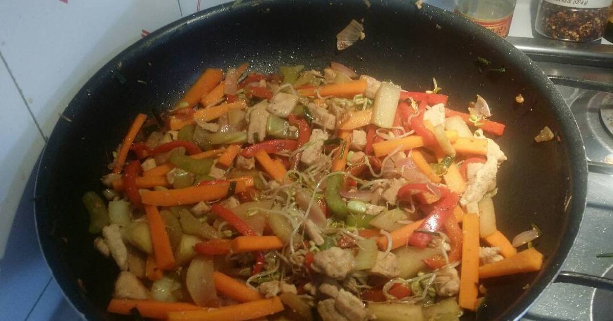 Pollo con pimiento y chayotes - 18 recetas caseras- Cookpad