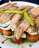 Ensalada de ventresca con encurtidos