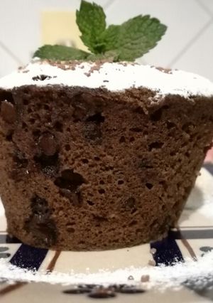 Una foto de Budín de chocolate en taza para microondas