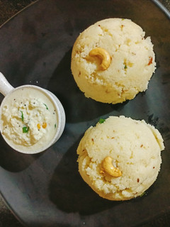 ரவா பொங்கல்(rava pongal recipe in tamil) செய்முறை முக்கிய புகைப்படம்