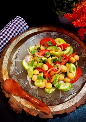 A picture of Healthy Protein Salad.