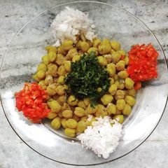 A picture of Chana chaat.