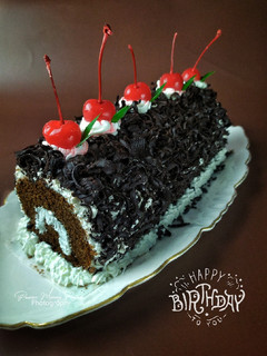 Foto resep Black Forest Roll Cake