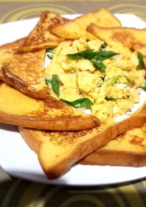 Foto resep Toast Bread & Scramble Egg (untuk sarapan)