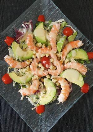 Une photo de Salade d'été avec avocat