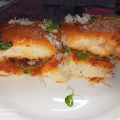 A picture of Masala pav pattice.