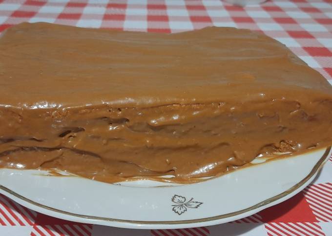 Торт бисквитный с кремом из сгущенки (пошаговый фото рецепт) - ВашВкус