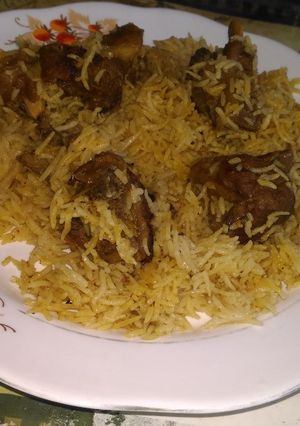 A picture of Mughlai mutton biryani.