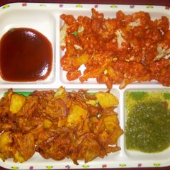 A picture of Mix veg fritters.