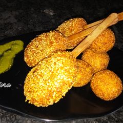 A picture of Leftover rice ke pops & lollypops.