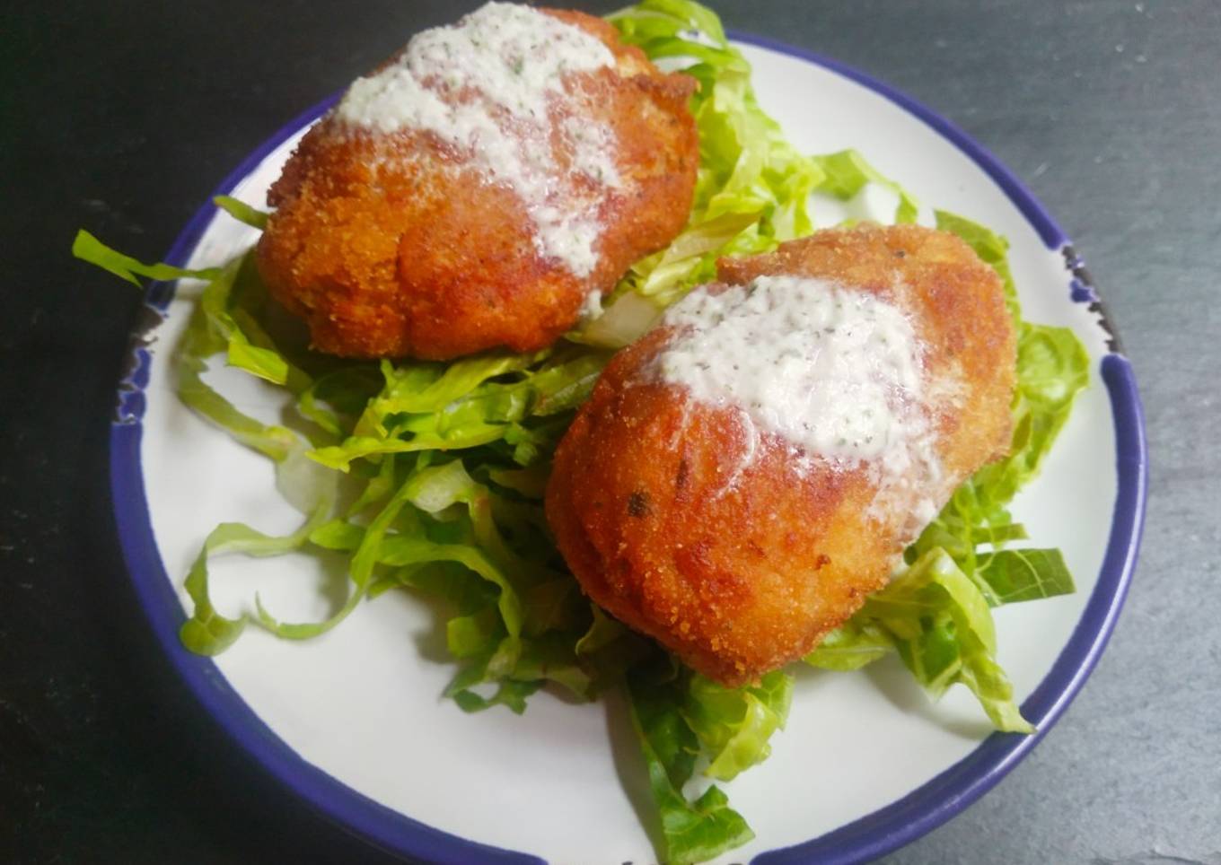 Falafel con salsa de yogurt