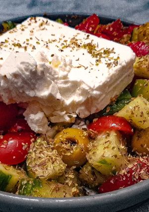 Une photo de Salade grecque 🇬🇷