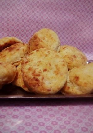 Una foto de Scones de queso