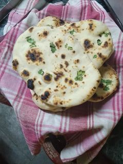तंदूरी रोटी (Tandoori roti recipe in hindi) रेसिपी मुख्य फोटो
